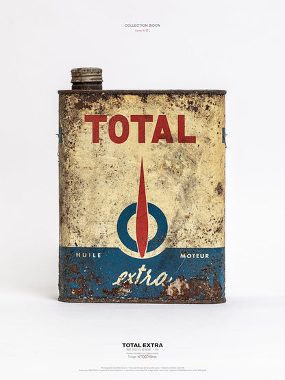 Vintage Oil Can Poster: A Collector's Dream for Car Enthusiasts