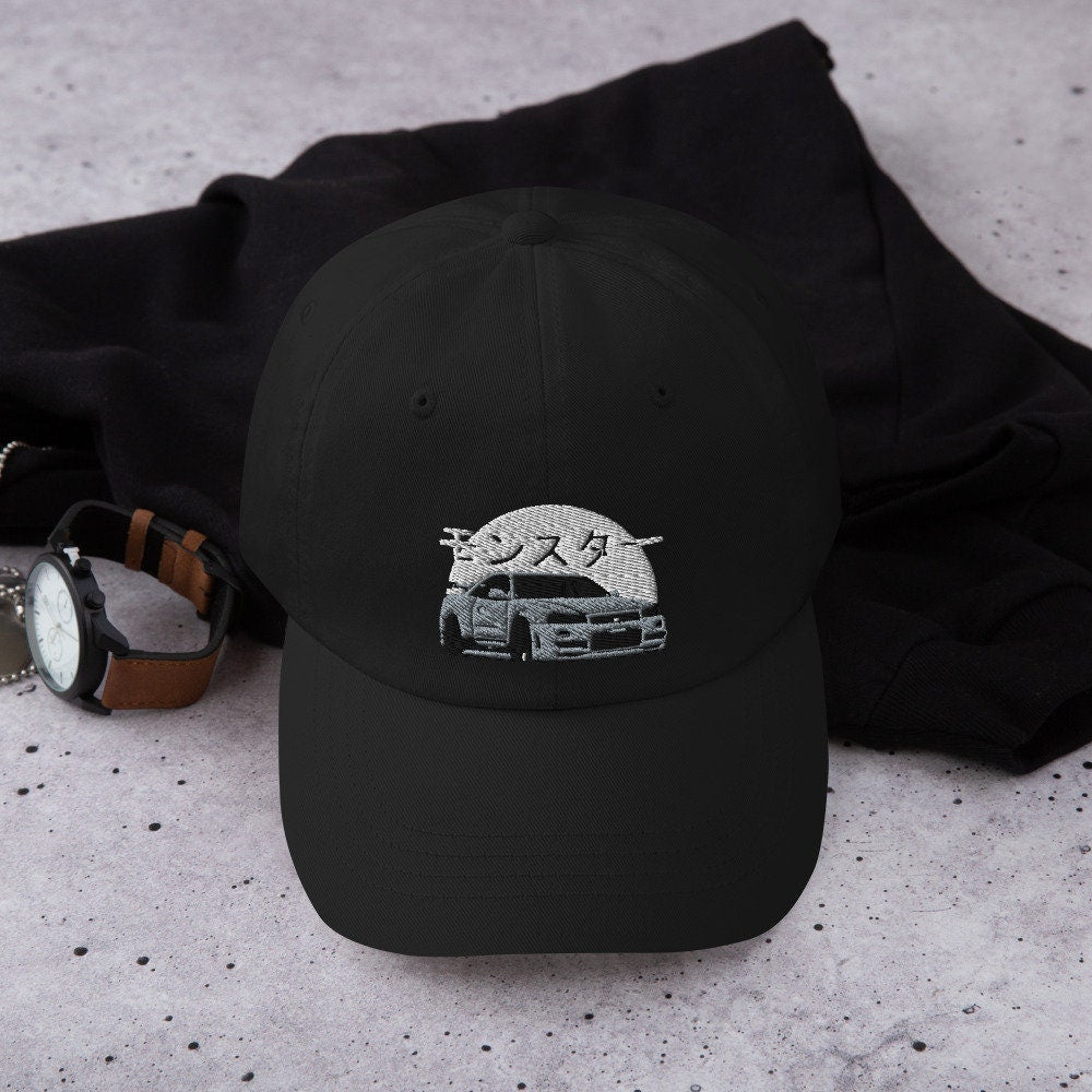 Cappellino da papà con ricamo Nissan Skyline